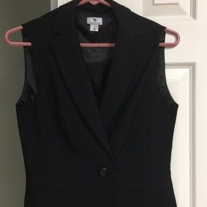 WORTHINGTON Black suit vest size 2